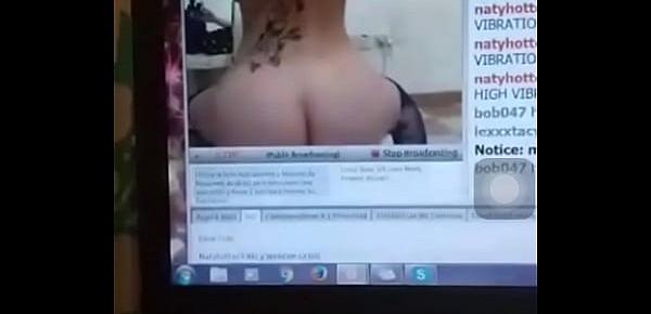  Naty Hotter se graba en Periscope mientras hace webcam show
